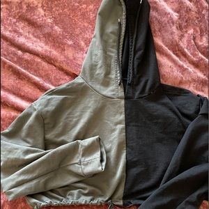 Cropped hoodie